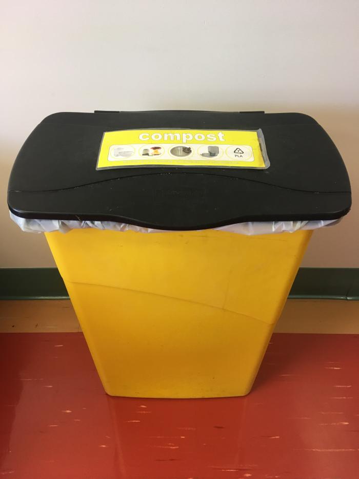 indoor compost receptacle
